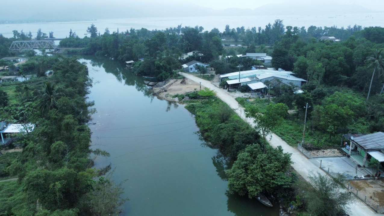 Chính chủ bán thửa đất view suối Hói Dừa - Đường oto vào thoải mái - Đã có sổ