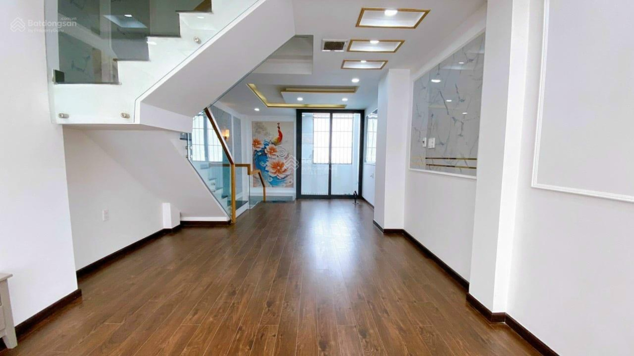 Chủ ngộp bank bán gấp nhà cách mặt tiền NguyễnThị Thập 30m, Q7, 3 lầu, DT5x12m, 3PN, giá nhỉnh 7 tỷ