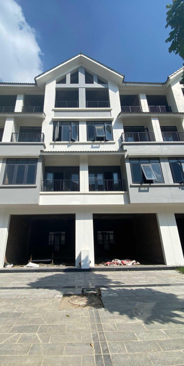 Chủ nhà bán nhà liền kề Kim Chung giá 44 triệu/m2 đất, hướng Tây Nam