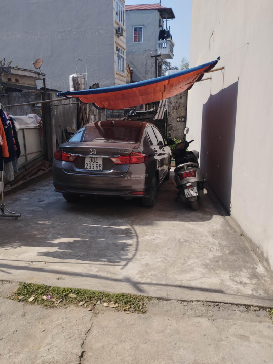 Cực cực Hiếm! Bán đất thị trấn Trâu Quỳ, Gia Lâm, ô tô vào, 40m2, chỉ hơn 2 tỷ