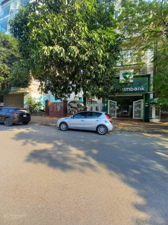 Cực hiếm đất biệt thự KĐT Văn Quán, Hà Đông, mặt phố - Phân lô mặt tiền rộng, 240m2, 52 tỷ