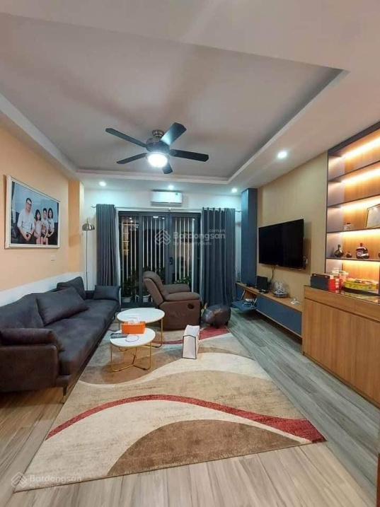 Cực hiếm nhà phố Đội Cấn, Ba Đình. 10m ra Oto. DT 30m x 5 Tầng x Giá 2.89 tỷ