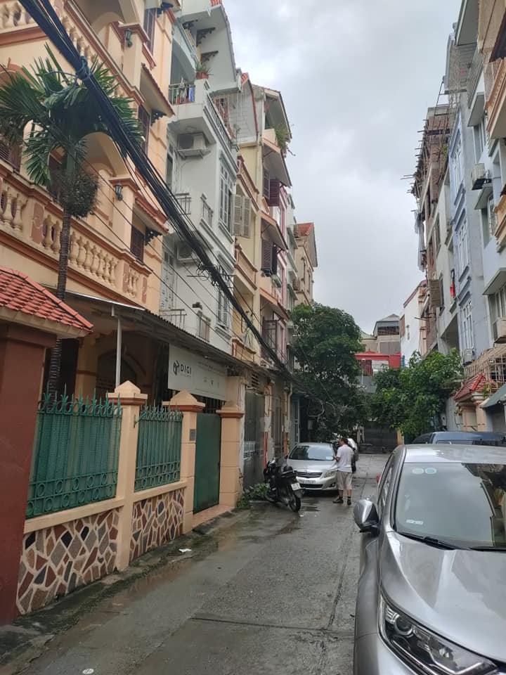 GẤP HIẾM TƯƠNG MAI HOÀNG MAI LÔ GÓC Ô TÔ ĐỖ CỔNG MẶT TIỀN LỚN 60M2 ~125TR/M