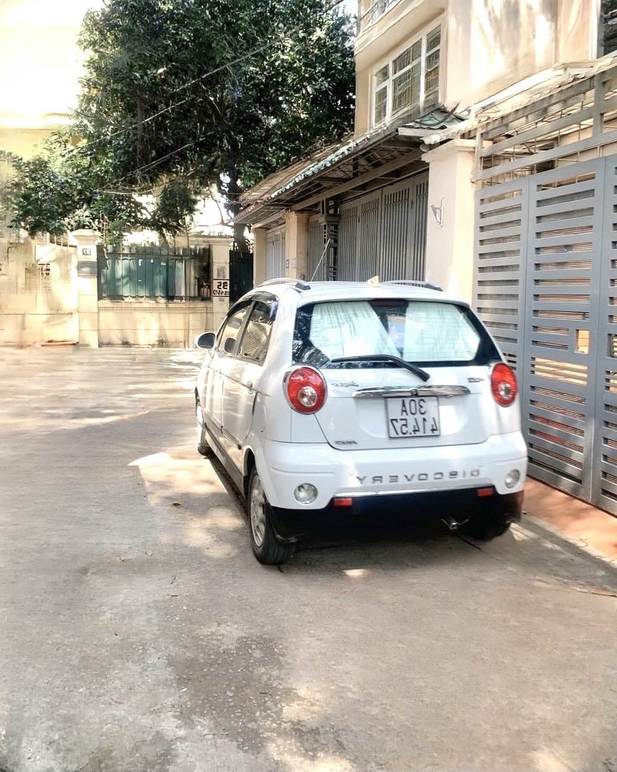 Quá Rẻ Hoàng Hoa Thám Ba Đình 124m2 Oto 7 Chỗ Đỗ Cửa-Mặt Tiền Siêu Rộng-Ngõ Thông Tứ Tung Chỉ 100tr/m