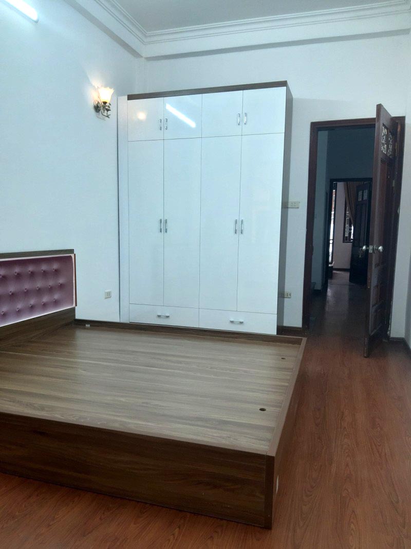 Phố Đào Tấn, DT 53m2 x 4 tầng, ngõ thông gần ô tô, 4 tỷ 2