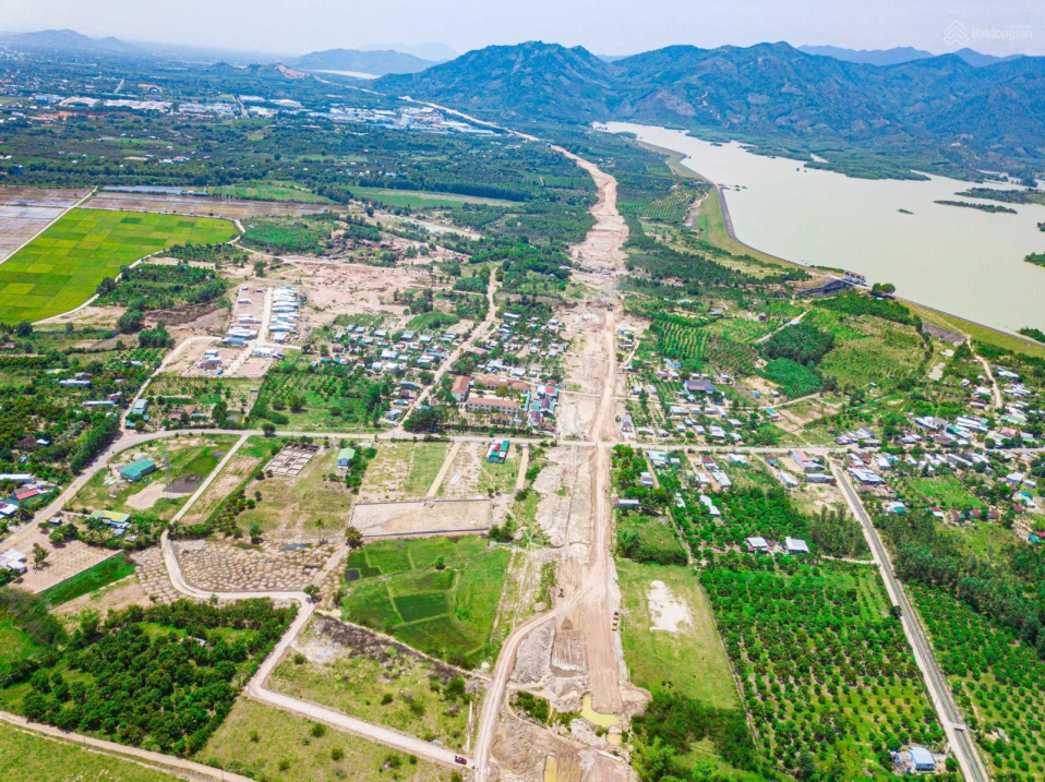 Đất nền biệt thự Suối Cát - Cam Lâm gần nút giao Cao Tốc Bắc Nam và Tỉnh lộ 3 về Nha Trang chỉ 17km