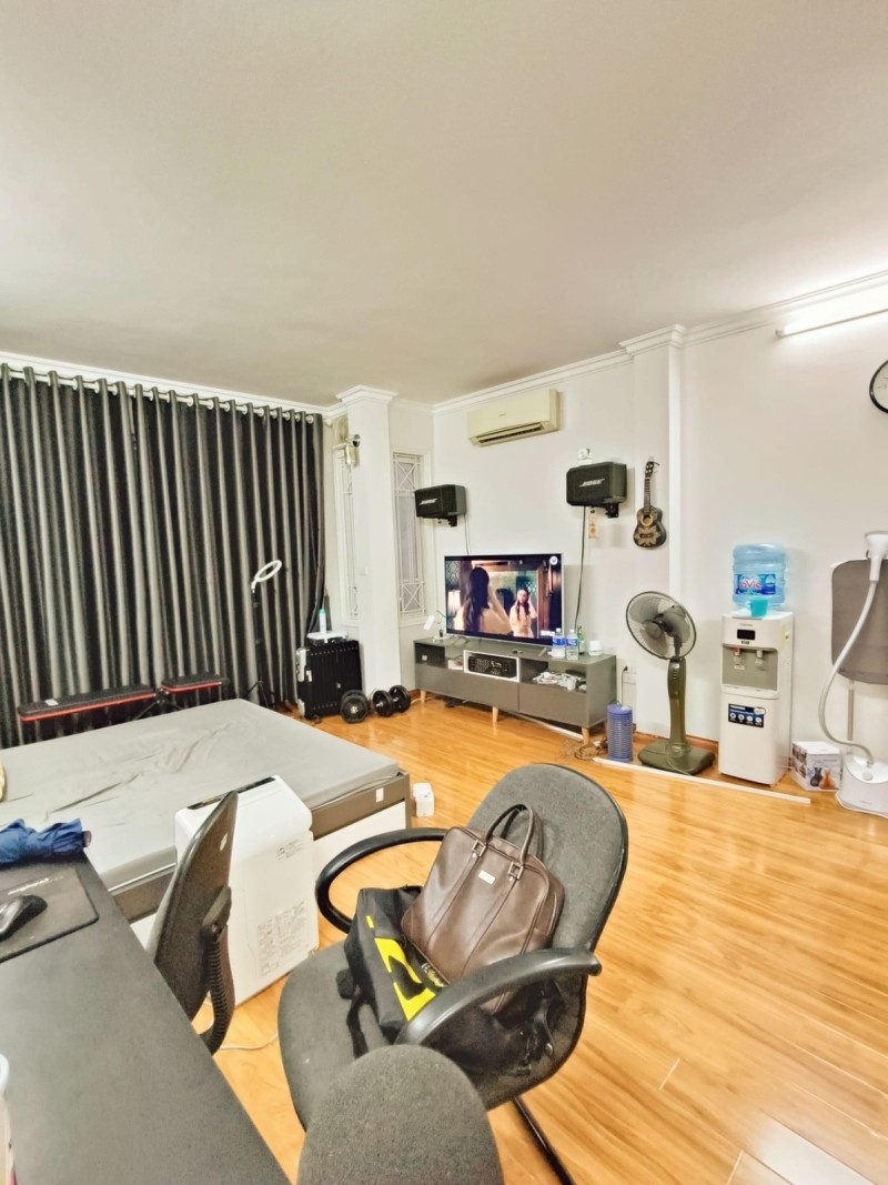 Đội Cấn Ba Đình 55m2 x 4 tầng ngõ thông thoáng, 5 tỷ 2