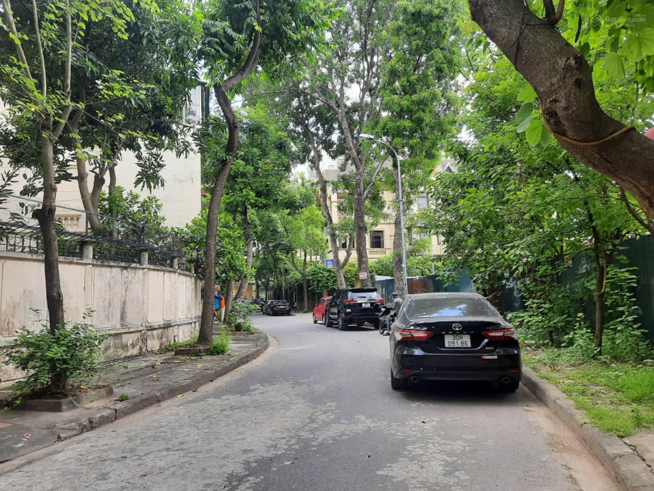 Duy nhất 1 căn biệt thự KĐT Định Công ôtô tránh vỉa hè rộng nhiều cây xanh trong lành, an sinh đỉnh