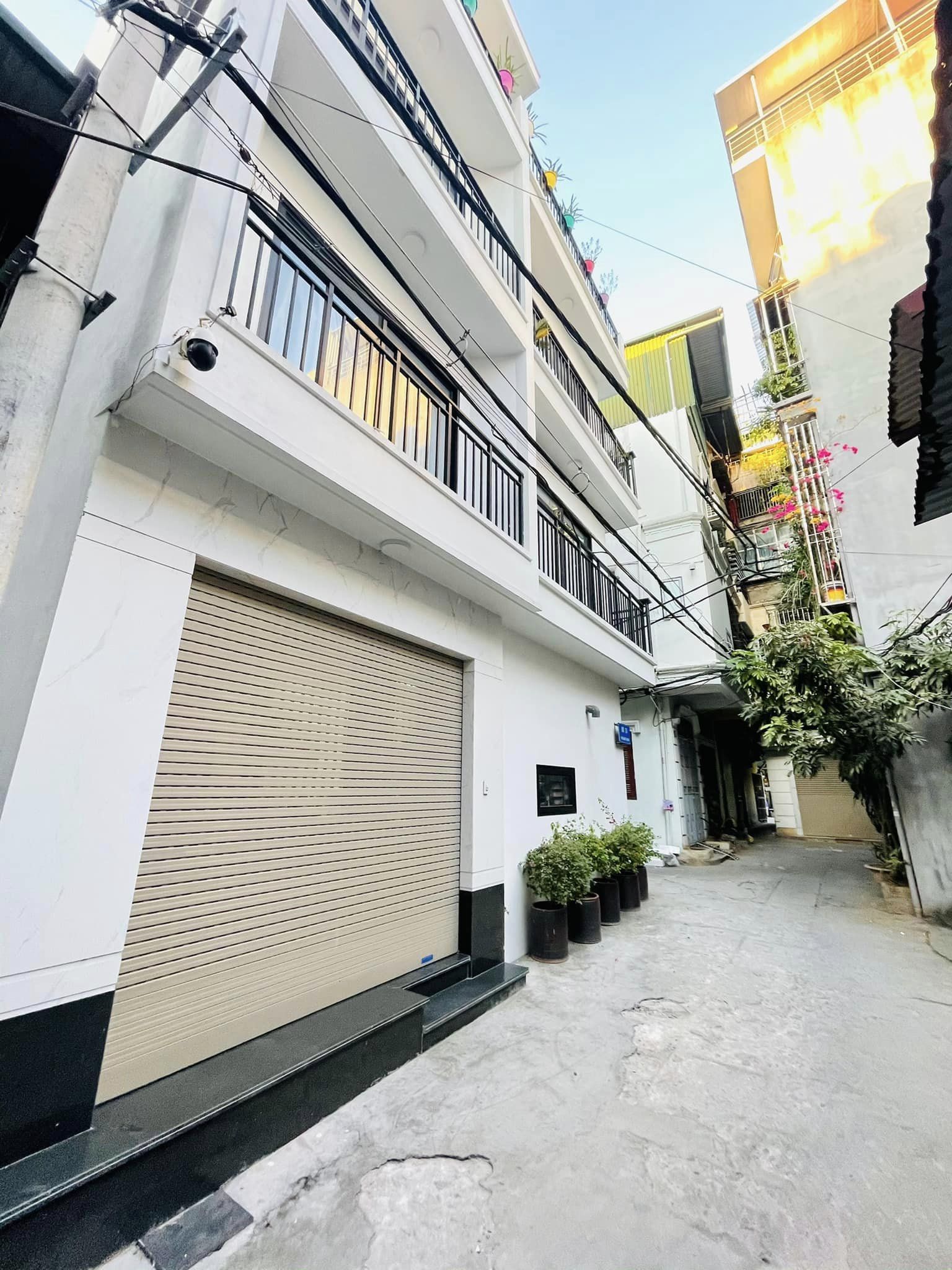 NHÀ ĐẸP Ở NGAY ĐÓN TẾT HOÀNG MAI BA GÁC GẦN PHỐ 32m2 CHỈ 3 TỶ TẶNG FULL NỘI THẤT