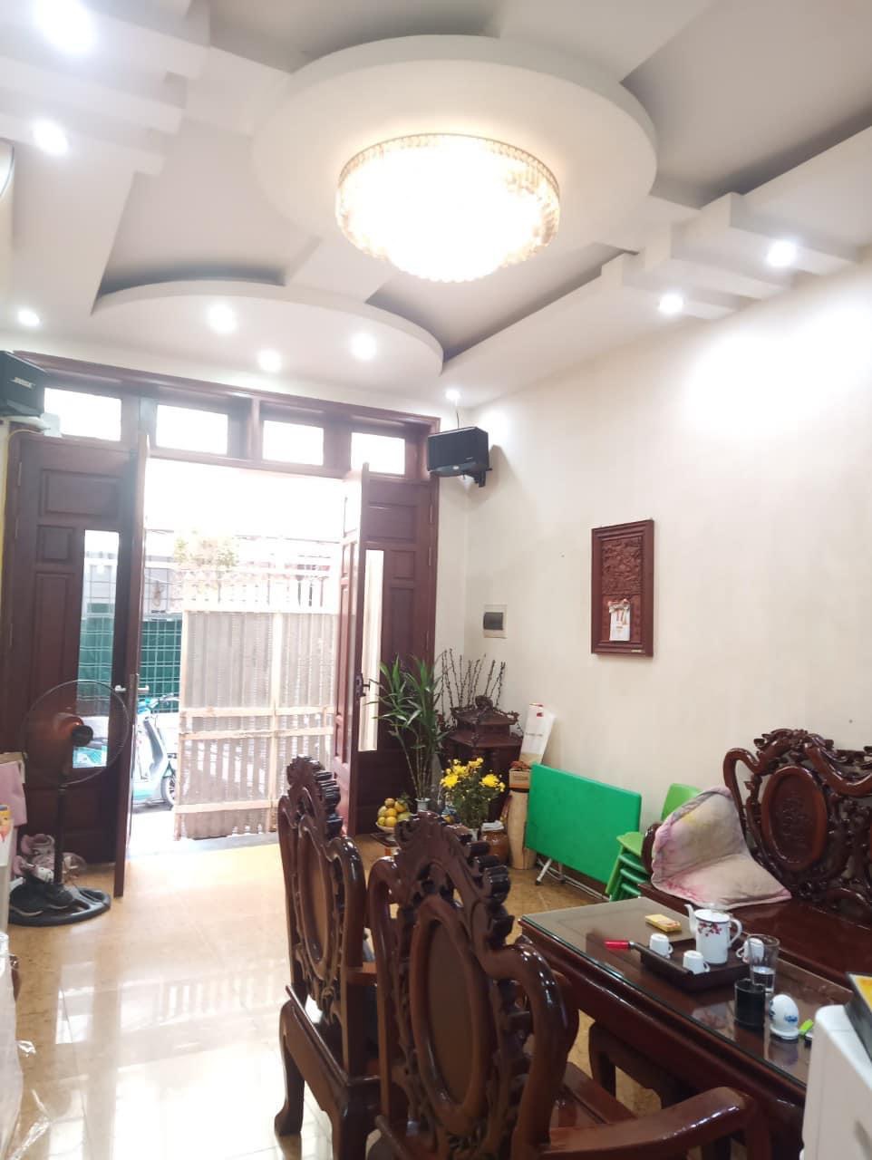 Bán nhà Nguyễn Cao 45m-5 tầng- MT 3,7-7tỷ 45 nhà đẹp phân lô, tiện ích ngập tràn