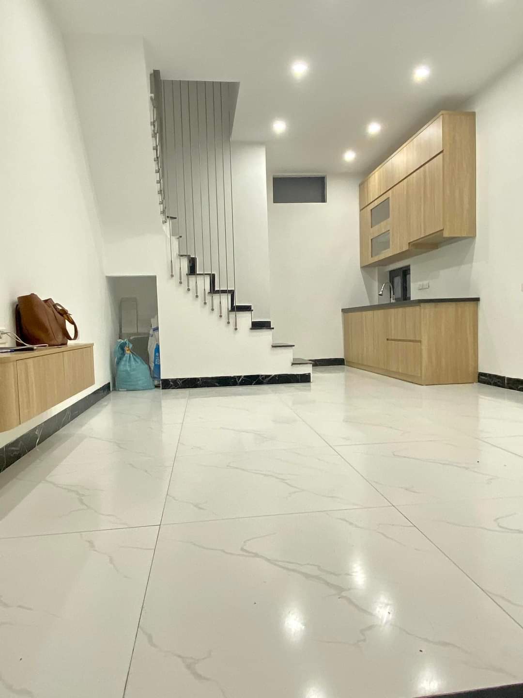 (Hàng hiếm) Bán nhà phố Trần Cung, quận Bắc Từ Liêm. Sổ đỏ 30m2, 4T, mt 4.7m, giá 2.89 tỷ