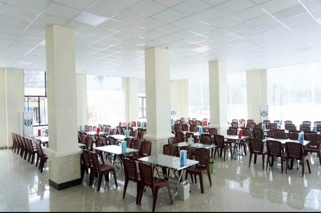 Gấp! Cần tiền bán nhanh khách sạn biển Hải Hoà 710m2x7 tầng,mt 32m view biển, 96 phòng đôi lợi nhuận khủng, chỉ hơn 40 tỷ