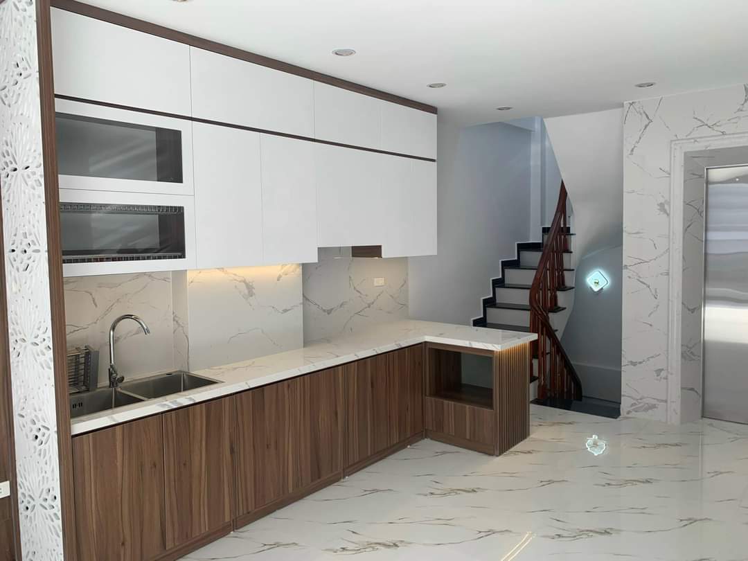 Siêu Phẩm Thịnh Hào, Đống Đa, Diện Tích 60m,4T, 4 Phòng Ngủ , MT:4.2, Giá:9.8 tỷ