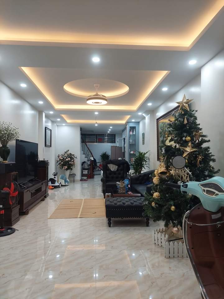 NHÀ ĐẸP - NHƯ MỚI - GẦN PHỐ - VỀ Ở NGAY. TRẦN THÁI TÔNG - DỊCH VỌNG - CẦU GIẤY.