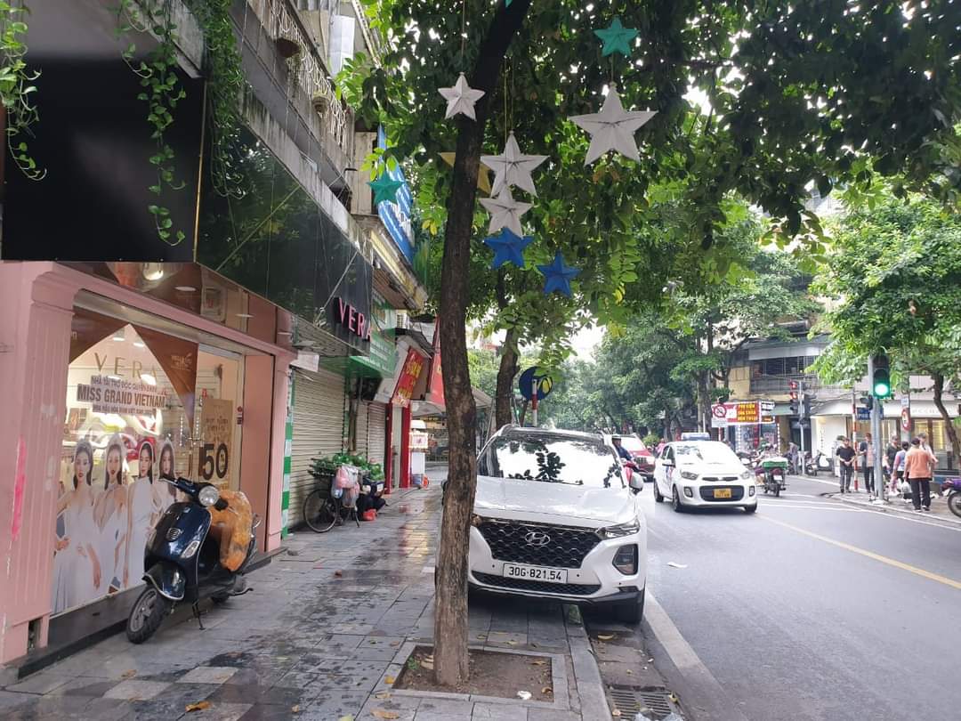 CẦN BÁN NHÀ MỚI XÂY - 7 TẦNG THANG MÁY - GARA - KINH DOANH - HOÀNG QUỐC VIỆT - DT: 45M2X7T, GIÁ 8.8 TỶ