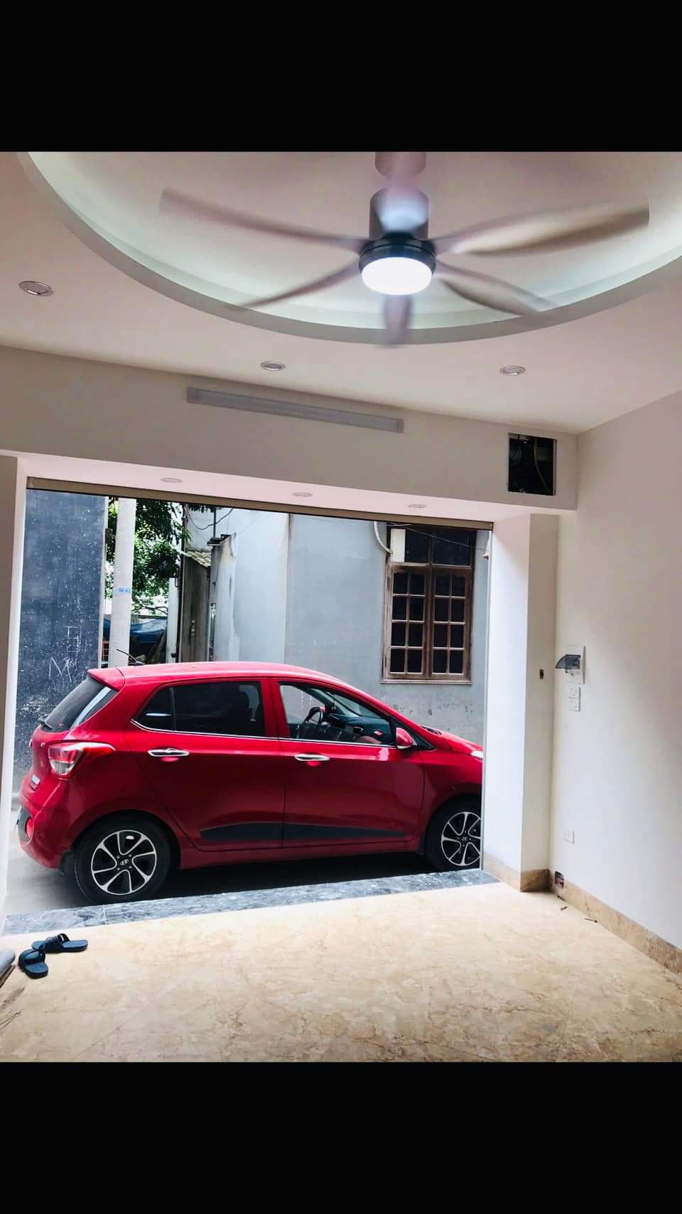 Chỉ 3.1 Tỷ, Lô Góc 2 Thoáng, Ô Tô Vào Nhà, 5 Tầng, 30m2 Tại Long Biên, LH 0981882390.