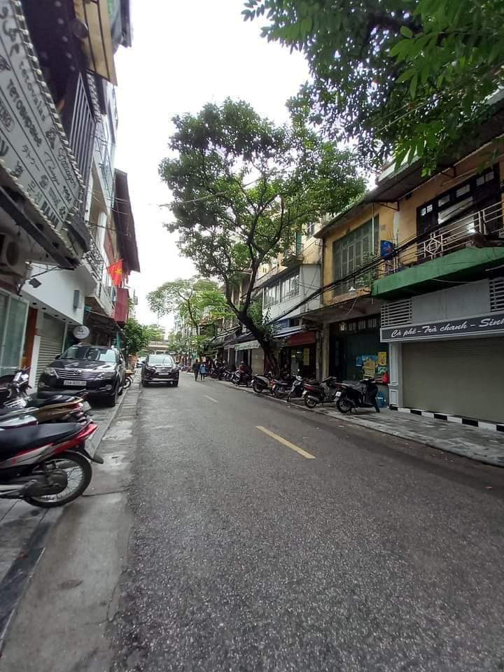 Bán nhà mặt phố Đường Hãng Chĩnh, Hoàn Kiếm 36m 3T MT 4m, Giá 21 tỷ. vừa ở vừa kd, giao dịch ngay.