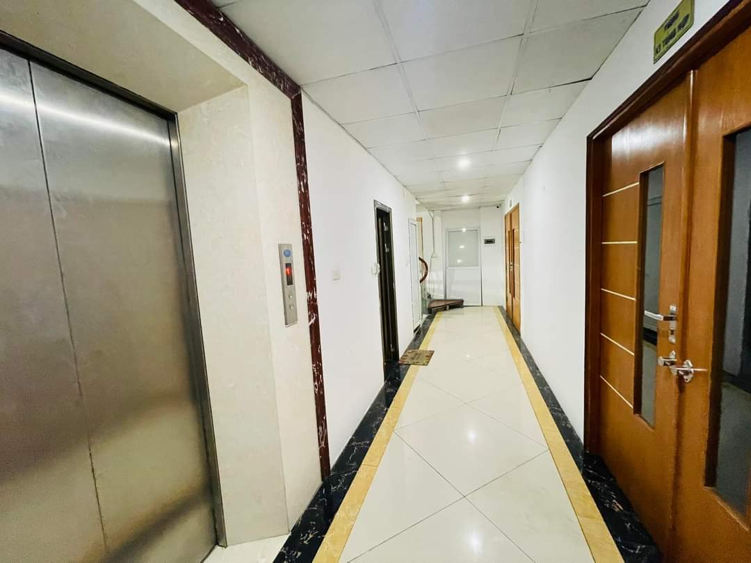 BÁN TÒA NHÀ VĂN PHÒNG PHỐ VĂN CAO,BA ĐÌNH,HÀ NỘI.