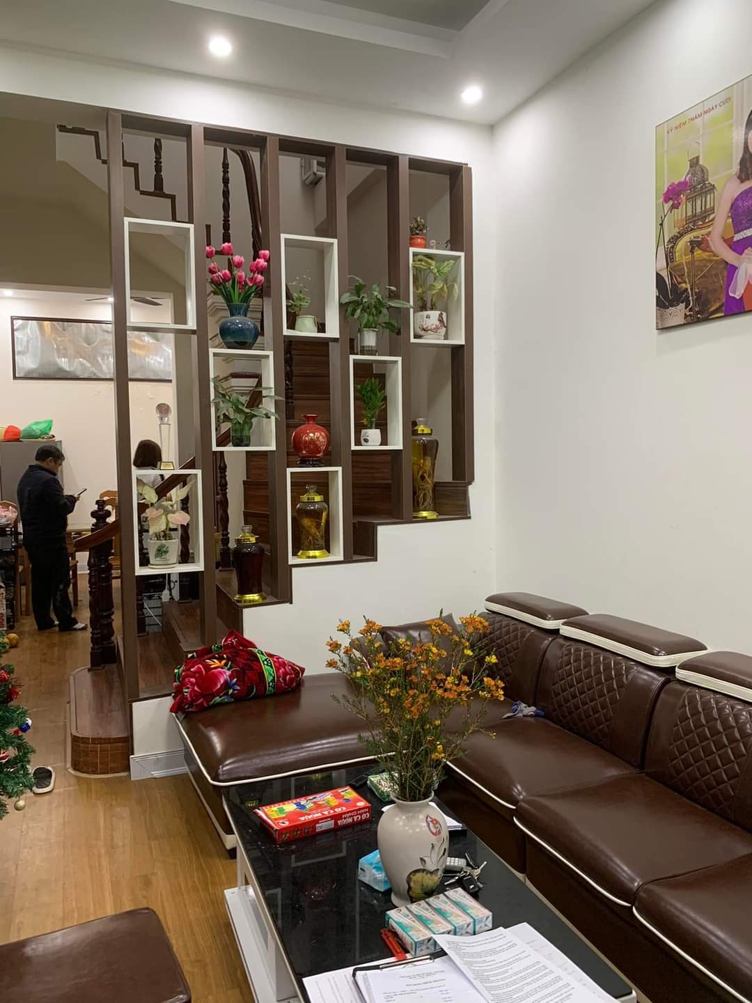 ️ QUANH TRUNG HÀ ĐÔNG - PHÂN KHÚC HIẾM - DƯỚI 5 TỶ - Ô TÔ ĐỖ CỬA - 50M  RA MẶT PHỐ - SỔ VUÔNG ĐÉT 42m 4 tầng.