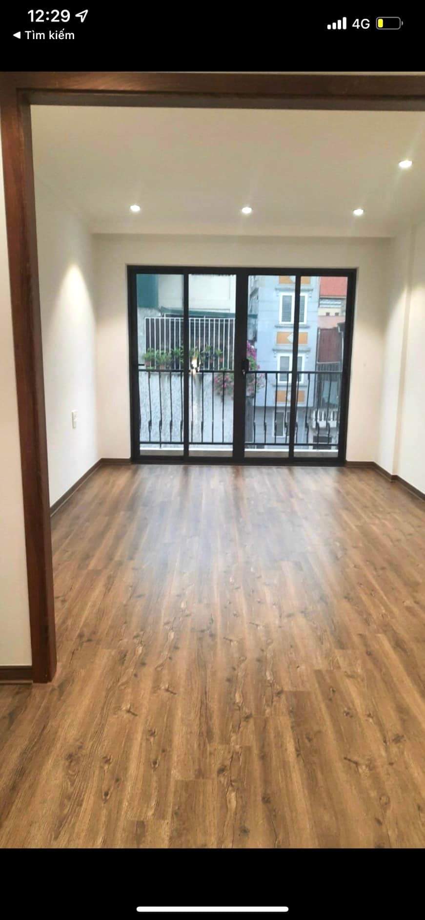 Bán nhà Ba Đình 35m2x5 tầng, ngõ thông thoáng, nhà xây mới, giao thông thuận tiện, tiện ích đầy đủ, vài bước chân lên hồ vivu thoải mái.