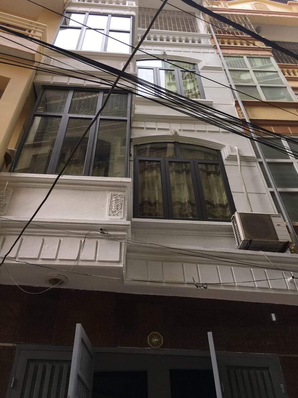 BÁN NHÀ 4TẦNG CẦU BƯƠU, DT 50M, Ô TÔ VÀO NHÀ, GIÁ 5,25 TỶ.