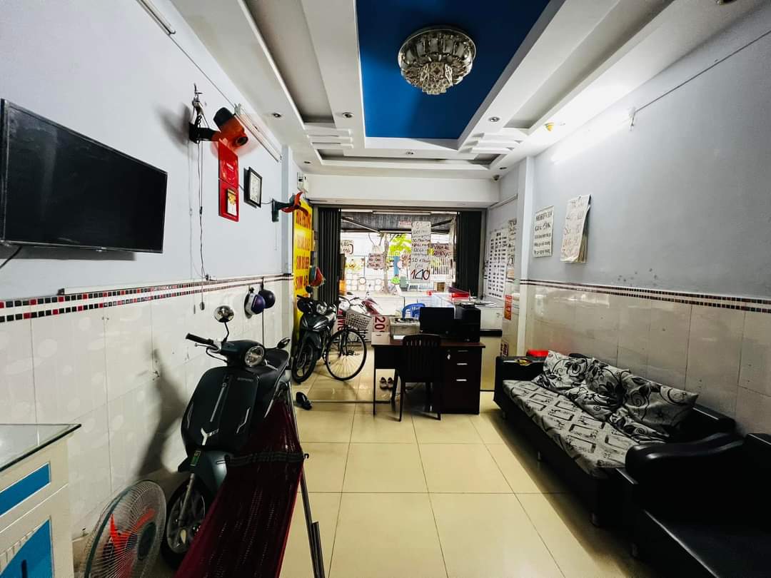 Mặt phố kinh doanh, 56m2, 2T btct, Đường Phan Văn Trị, phường 11, quận Bình Thạnh.