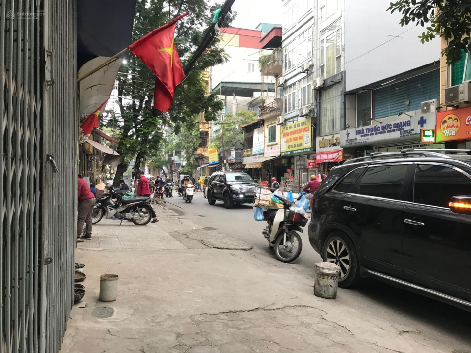 Giá đầu tư rất tốt. Bán nhà La Thành Đống Đa cách phố 50m ngõ thông 21m 04T 02PN 2 tỷ 0209 759 3***6