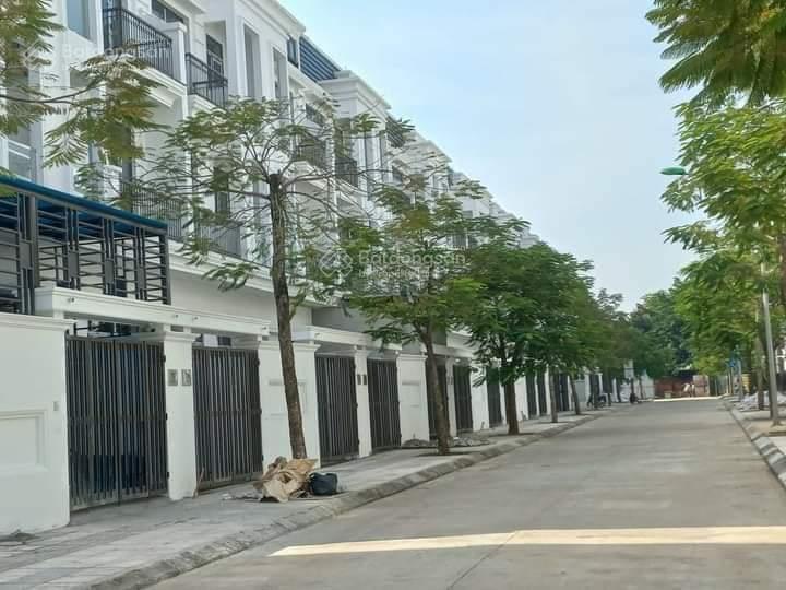 Gia đình cần bán căn Liền kề mặt trục chính dự án HUD Sơn Tây 75m2, 3 tầng, 4tỷ thỏa thuận