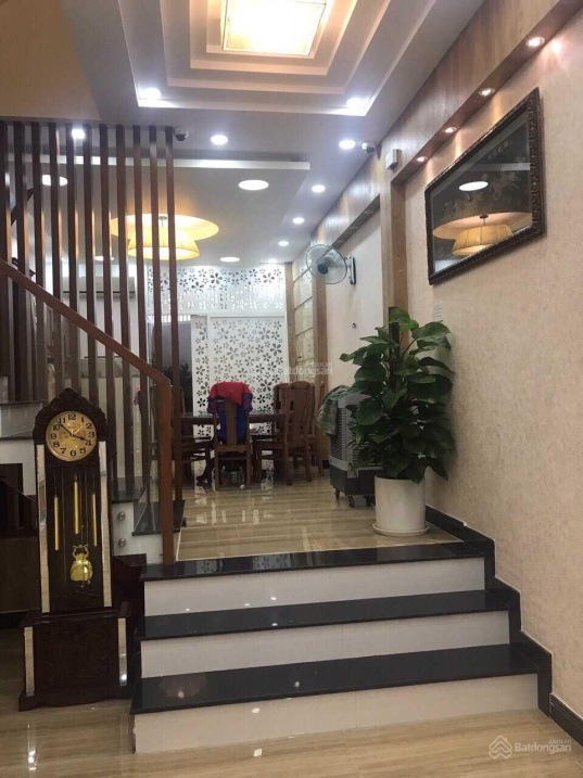 Giam 2 tỷ MT Thống Nhất, P11, Gò Vấp (4x21m) 3 lầu, giá chỉ 10.8 tỷ TL, ĐCT 30tr/th, LH 0984 328 775