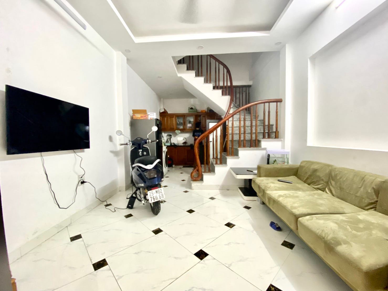 BÁN NHÀ KHƯƠNG HẠ 43M 5 TẦNG GIÁ 4.1 TỶ - NGÕ NÔNG - FULL NỘI THẤT