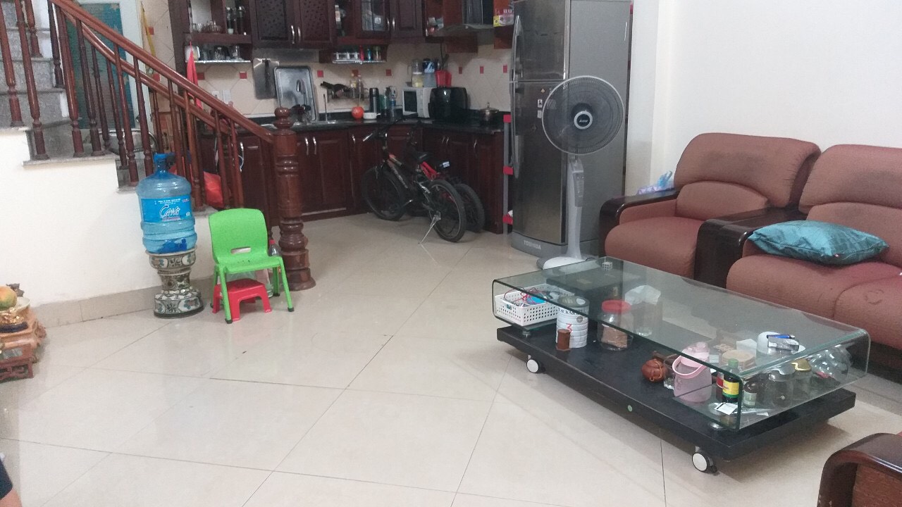 Bán nhà phố Hoàng Hoa Thám, Ba Đình, ngõ nông ba gác tránh 33m 4 tầng mặt tiền 4,6m 4,45 tỷ