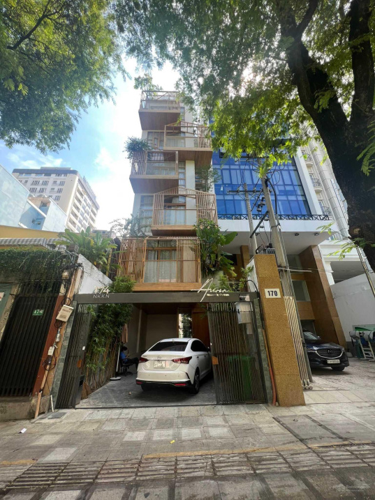 Hạ giá 5 tỷ - Tòa nhà MT Nam Kỳ Khởi Nghĩa, Quận 3 (8.6 x 25m) 7 tầng TM HĐT 220 tr/th giá 78 tỷ