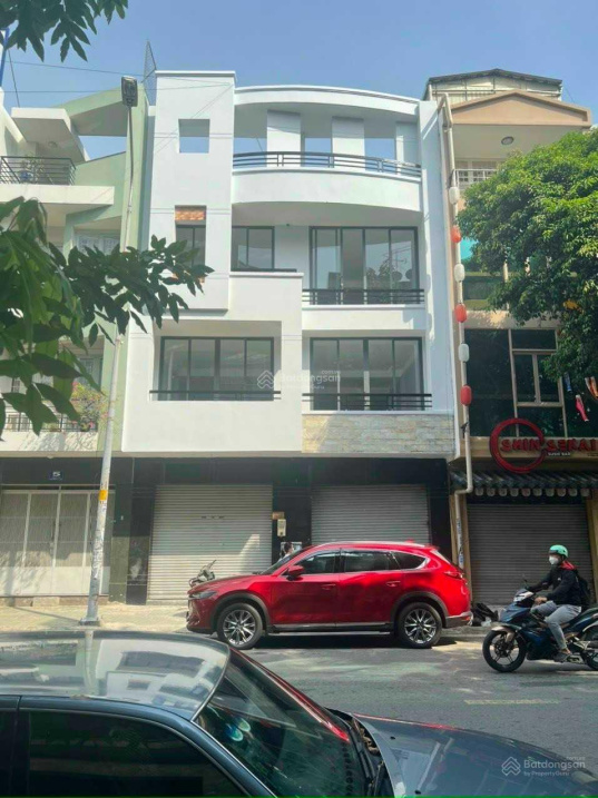 Hạ gía 8 tỷ còn 45 tỷ! Bán nhà mặt tiền Mạc Đĩnh Chi, Quận 1 (9x18m) XD hầm 7 tầng gía chỉ 45 tỷ