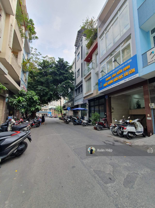 Hàng hiếm mặt tiền kinh doanh Hoa Lan, P. 2, Phú Nhuận. DT 4x16m, 4 tầng, 19.9 tỷ