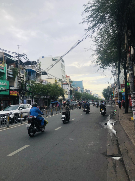 Hot! Bán nhà MT Trường Chinh P12 Tân Bình 57m2 3 lầu chỉ 13 tỷ 500