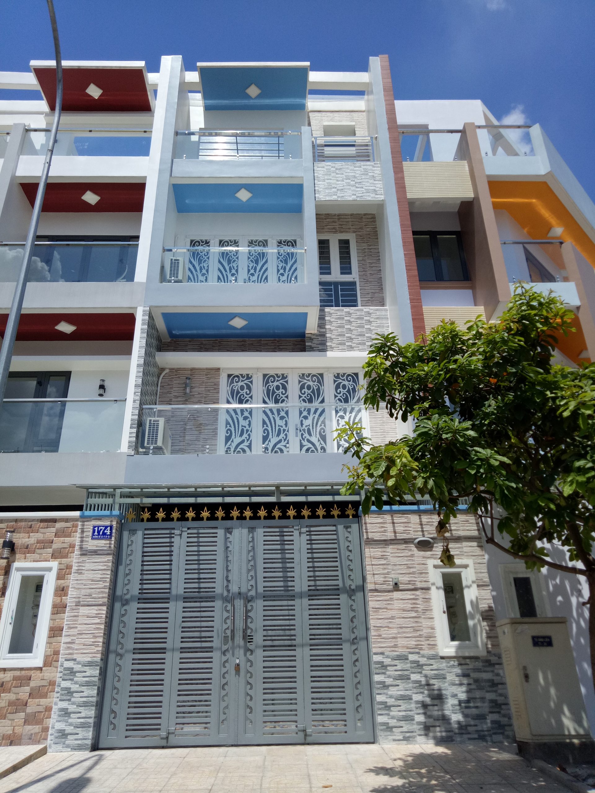 Bán nhà trọ khu Tên lửa Quận Bình Tân (5x20) 5 tấm,gồm 19 phòng giá 10.2 tỷ