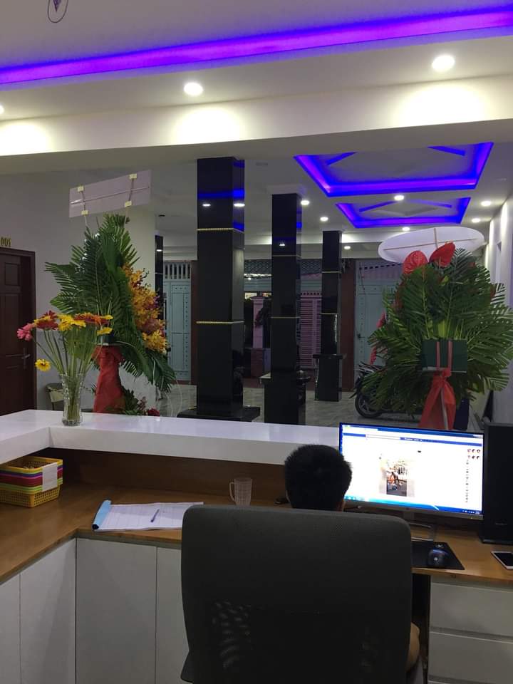 Bán khách sạn MT khu Nguyễn Ảnh Thủ Quận 12, 10x20m thang máy, 22 phòng tháng 150tr.