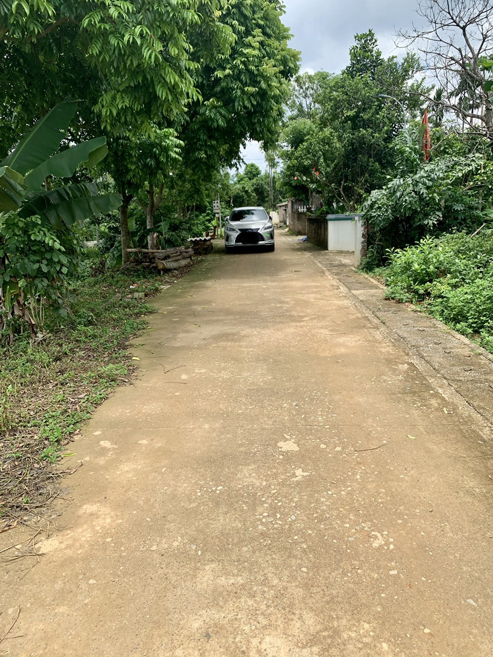 778M BÁM HỒ TAY CHẠM NƯỚC ĐẤT XEN KẸT GIẤY TỜ ỦY BAN HÒA THẠCH QUỐC OAI HÀ NỘI