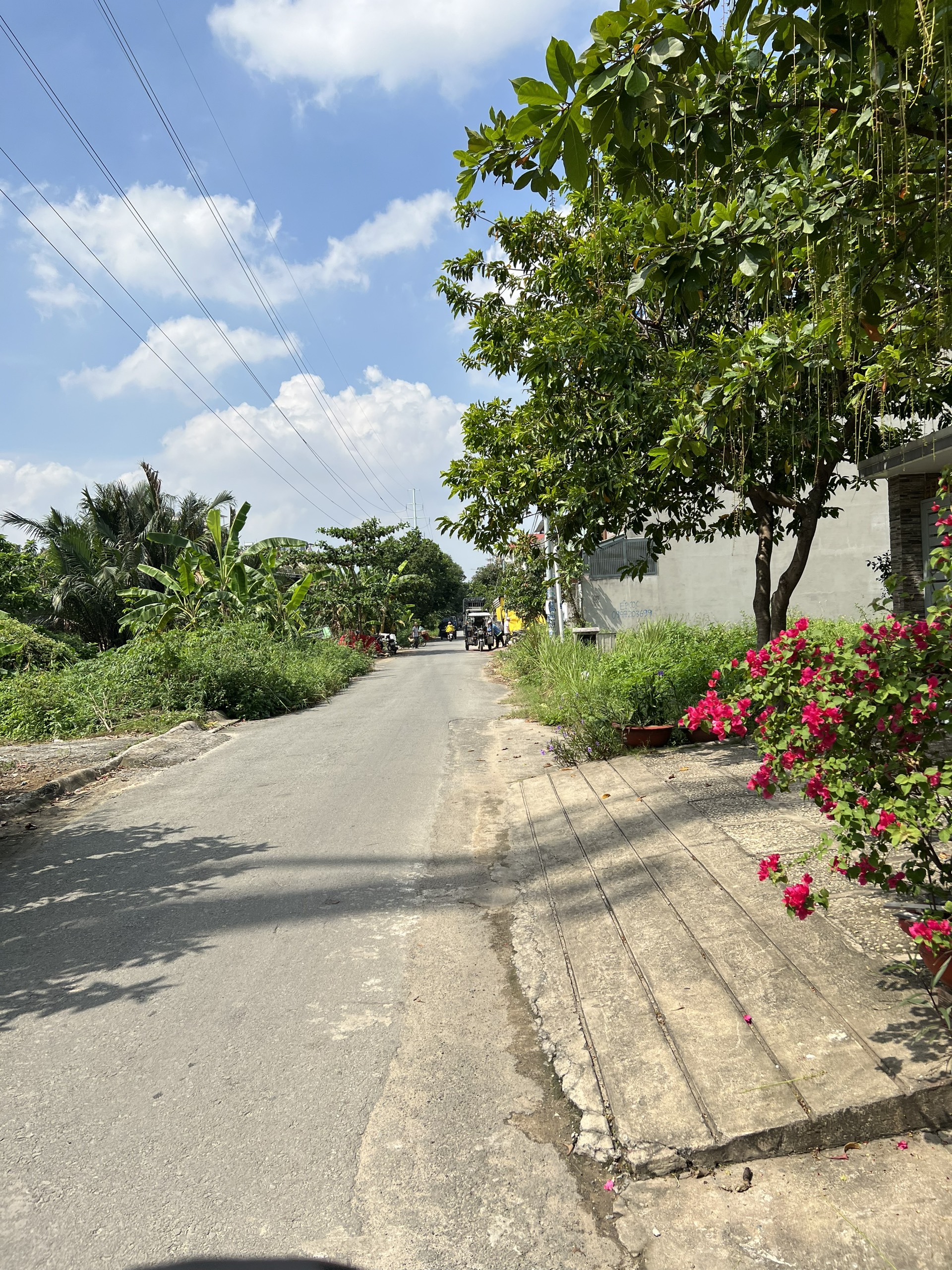 Còn Lô Cực Đẹp 80m² giá TT chỉ 1.6 tỷ MT Vĩnh phú, Bình Dương, ngay cụm KDC. SHR. XDTD, Full thổ cư