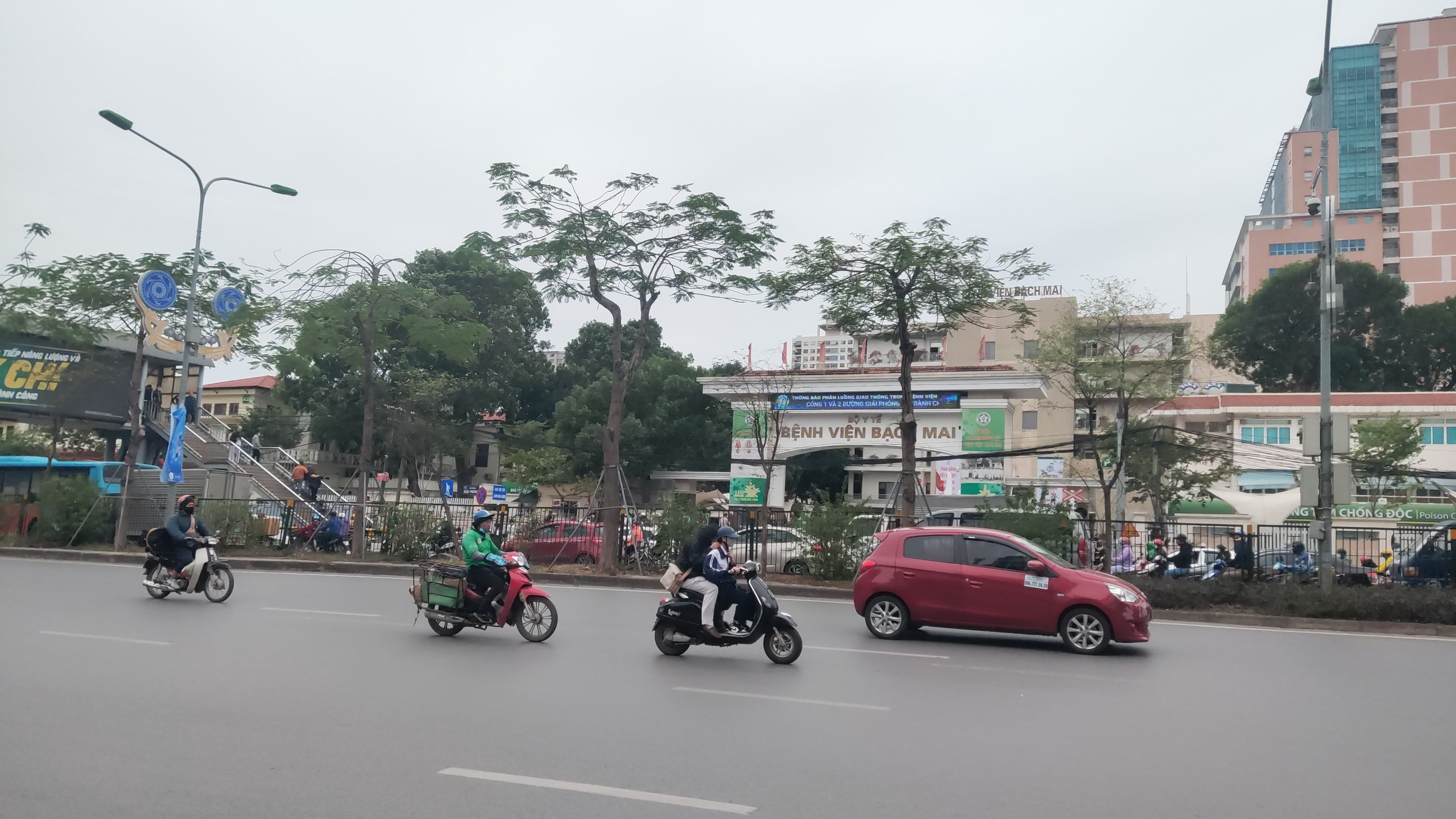 Hiếm Đẹp Bán Nhà mặt phố Giải Phóng Lê Thanh Nghị 136m2 rộng 9,