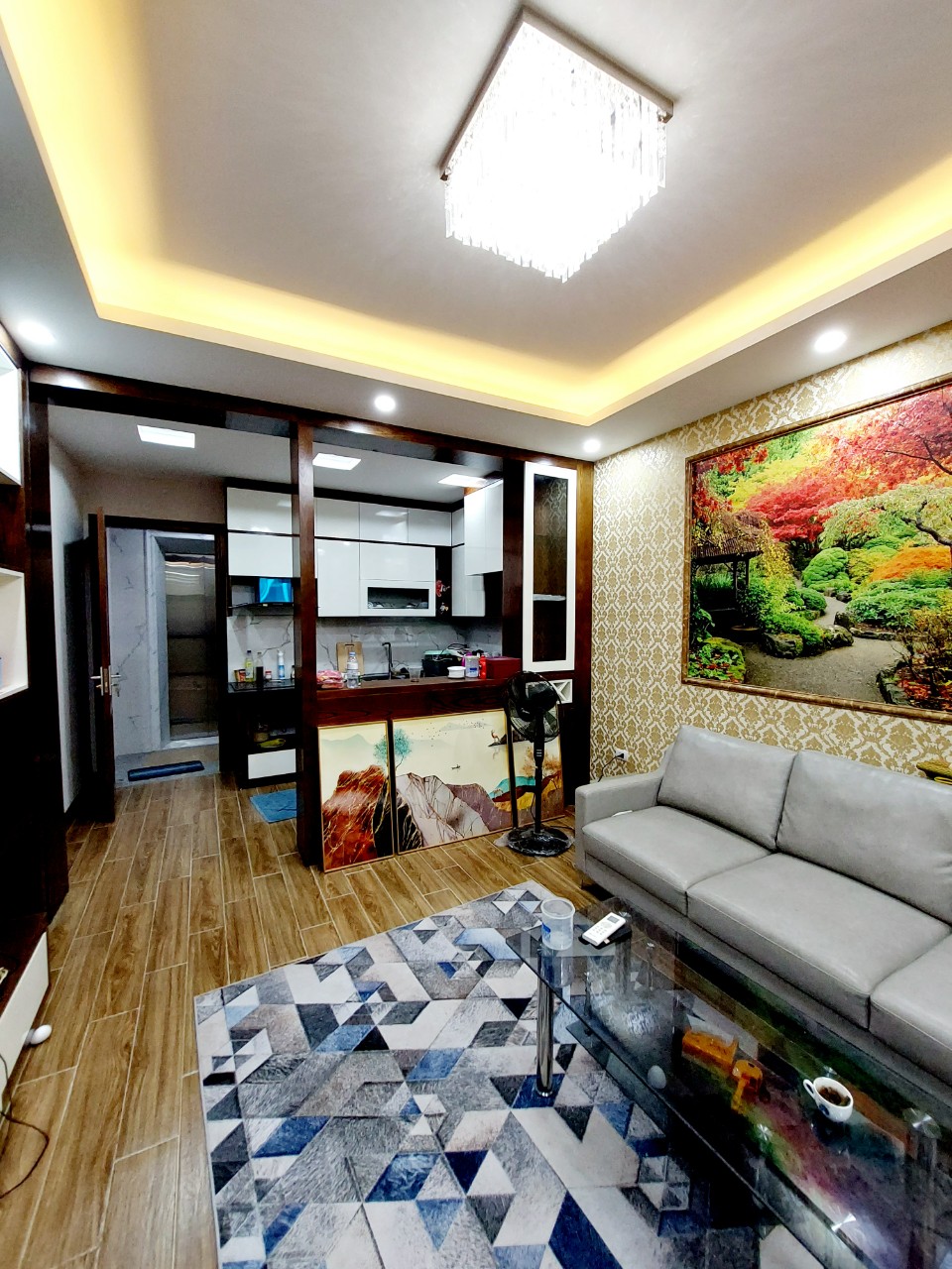 BÁN NHÀ ĐẸP, Ở NGAY - HAI MẶT NGÕ Ô TÔ TRÁNH, NGÕ THÔNG THOÁNG, Ô TÔ CHẠY VÒNG QUANH - KINH DOANH, VĂN PHÒNG - GẦN CÁC TRƯỜNG ĐAI HỌC.