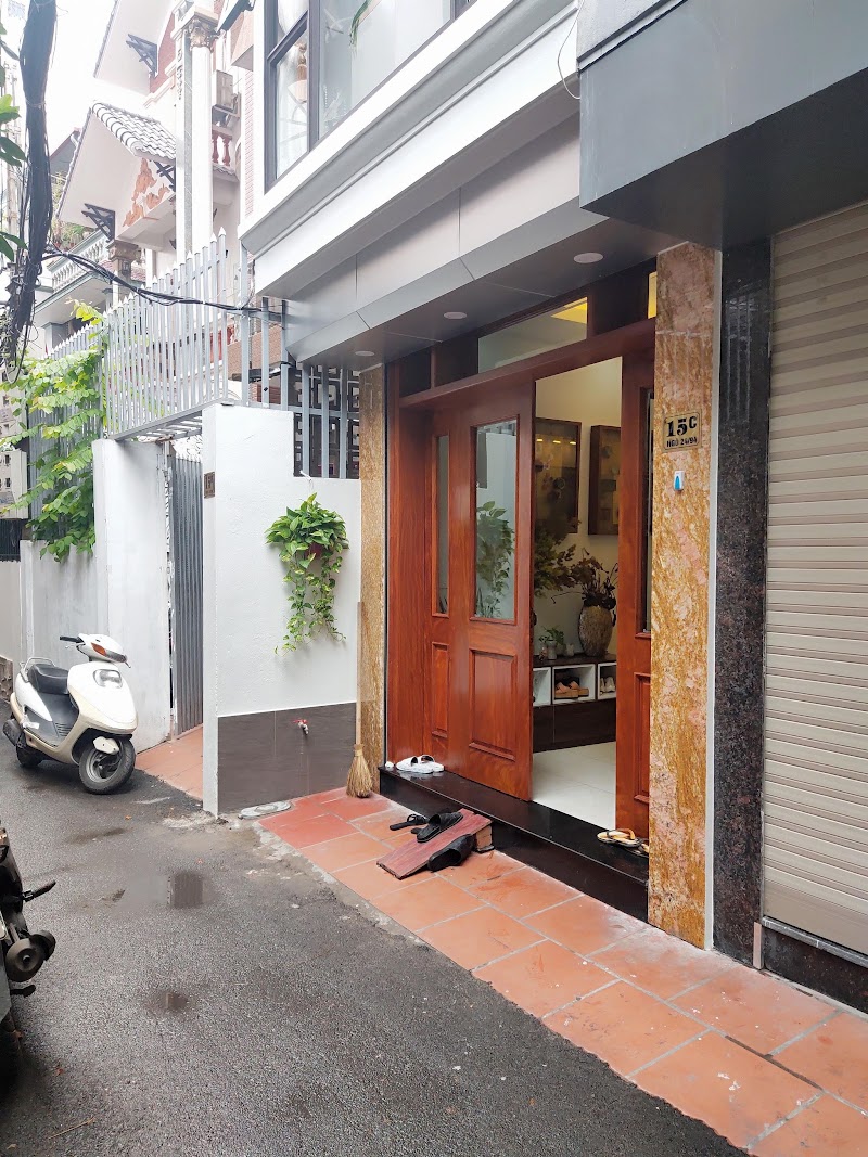 Bán nhà ngõ 2x Ngoc Lâm - Long Biên 37m2 5 tầng 4.6 tỷ nội thất đẹp