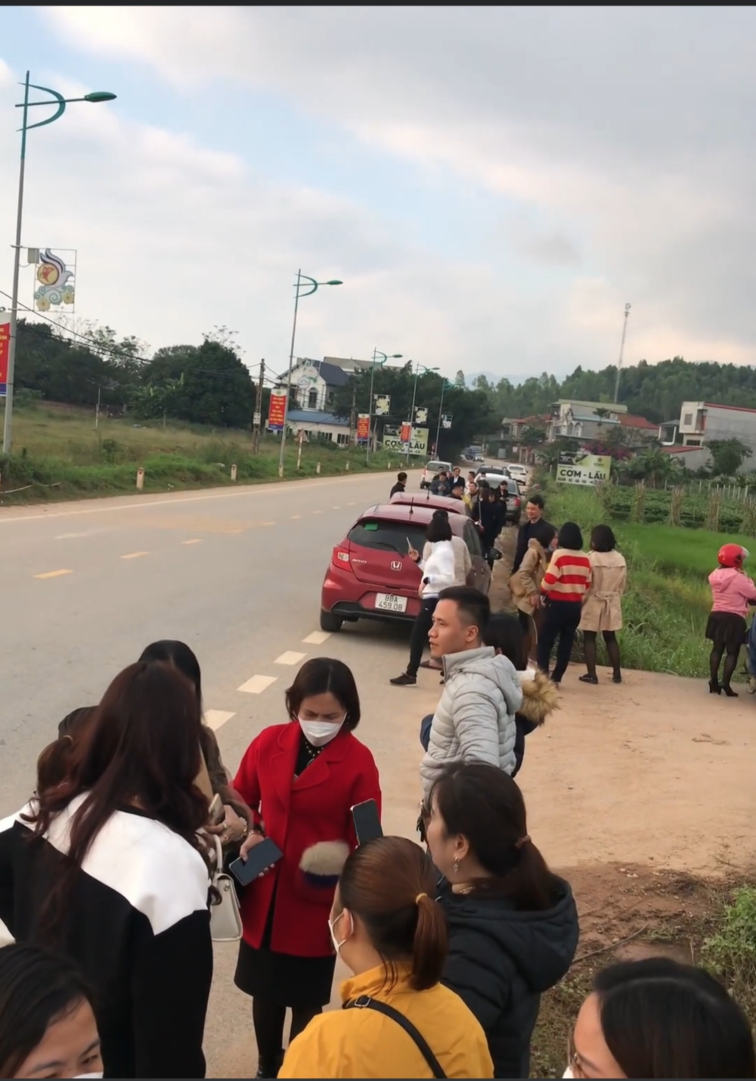 Chính chủ bán đất, băng 1 đường chục chính 302 hồ sơn Tam Đảo Vĩnh Phúc