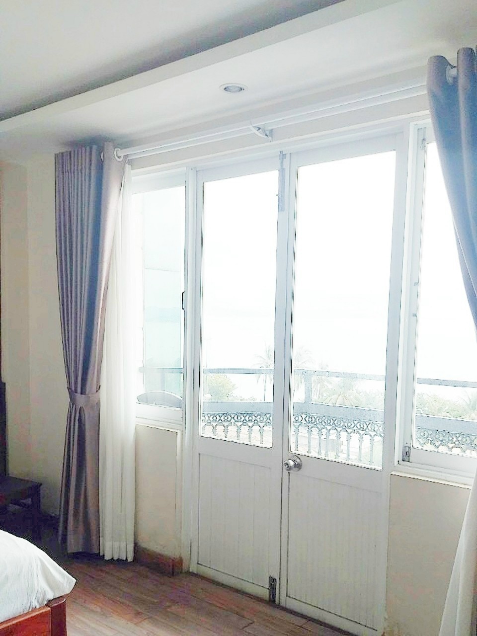 BÁN KHÁCH SẠN 3* VỊ TRÍ ĐẸP MẶT TIỀN ĐƯỜNG TRẦN PHÚ, LỘC THỌ, NHA TRANG, KHÁNH HÒA. Dt: 138m2. Giá: 95 tỷ