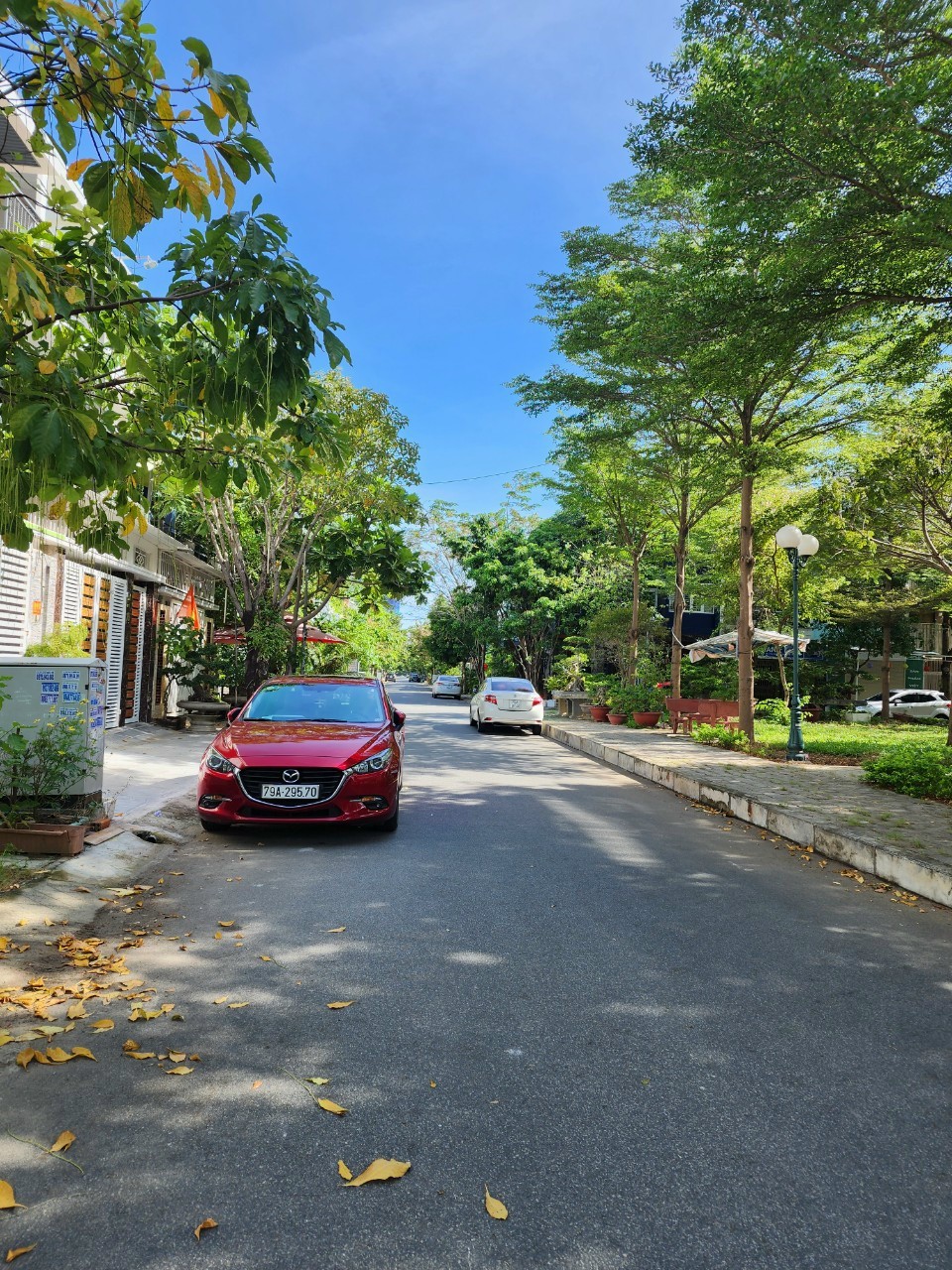 BÁN NHÀ MẶT TIỀN KĐT PHƯỚC LONG NHA TRANG KHÁNH HÒA Dt: 89m2 x 3T. Giá: 5tỷ