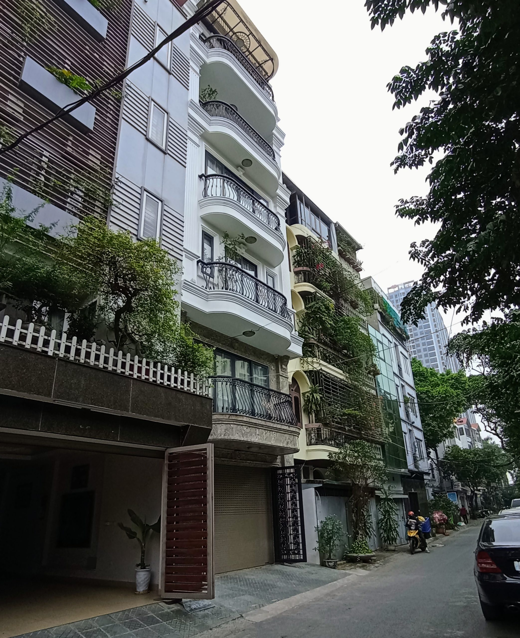 BÁN NHÀ NGÕ 279 ĐỘI CẤN, BA ĐÌNH, 100M - 10 TẦNG, TRÊN Ở DƯỚI KINH DOANH ĐA DẠNG.