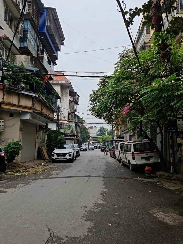 Bán nhà Phố Tây Kết, HBT, Ô tô Kinh Doanh, VP, DT26m2x7 tầng, chỉ 3.85 tỷ. 0981882390.