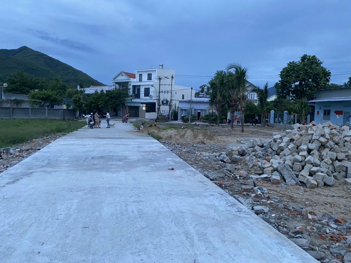 Mặt tiền đường lư giang 104mv giá 1ty9