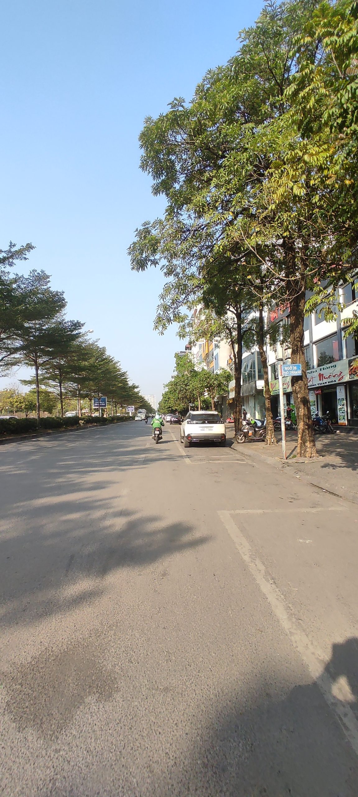 Bán Nhà Mặt Phố Trần Vỹ Cầu Giấy 80m2x5T. Vỉa Hè 8M Kinh Doanh Cực Đỉnh. Giá Chỉ 22 tỷ