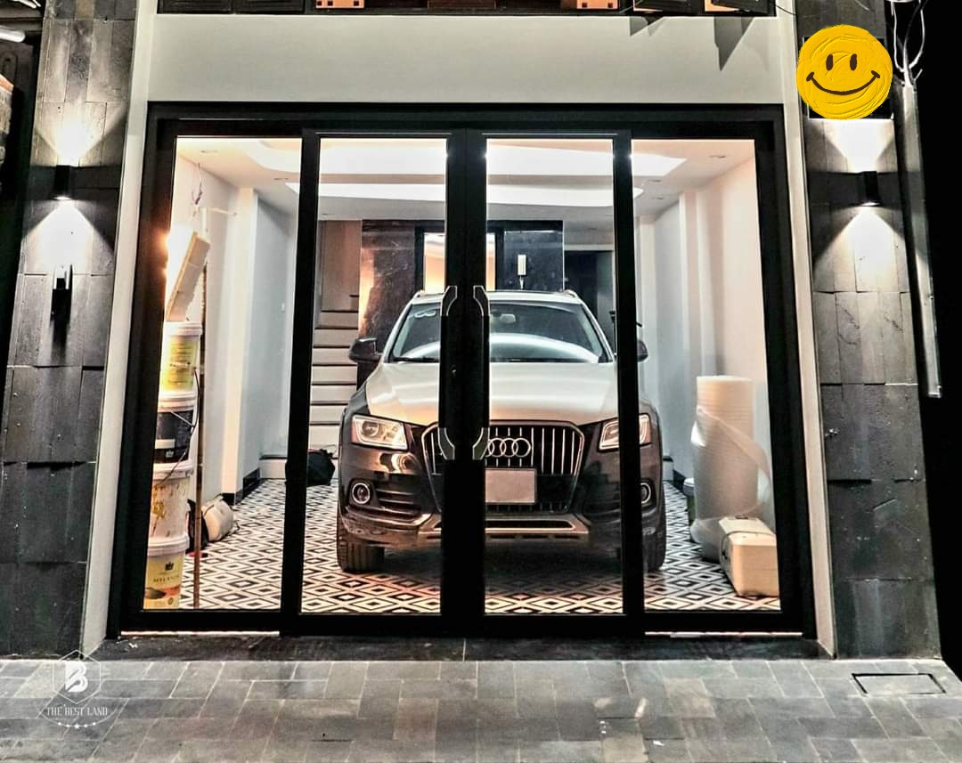 MẶT PHỐ VIP HOÀNG NGÂN, KINH DOANH SẦM UẤT, 7 TẦNG THANG MÁY NHẬP KHẨU